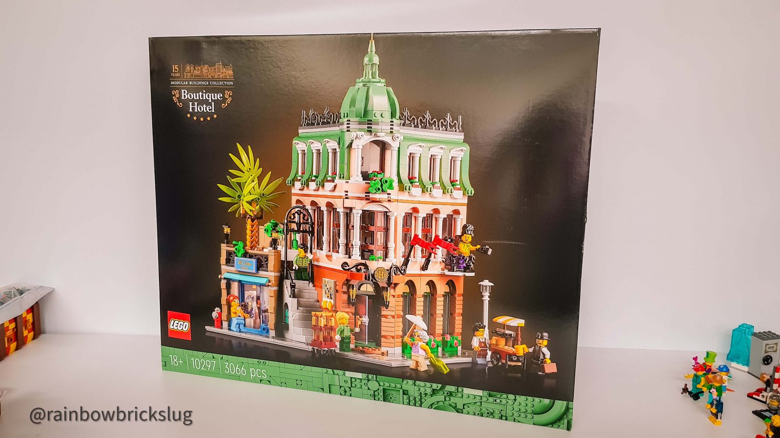 LEGO Icons Boutique Hotel (10297)