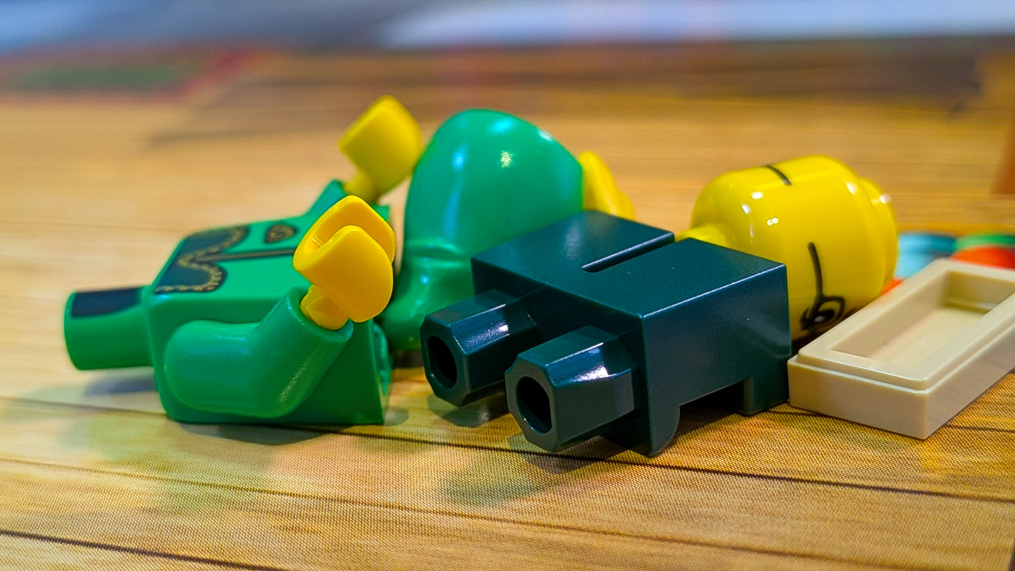 LEGO City Advent Calendar 2026 Day 5: loose pieces