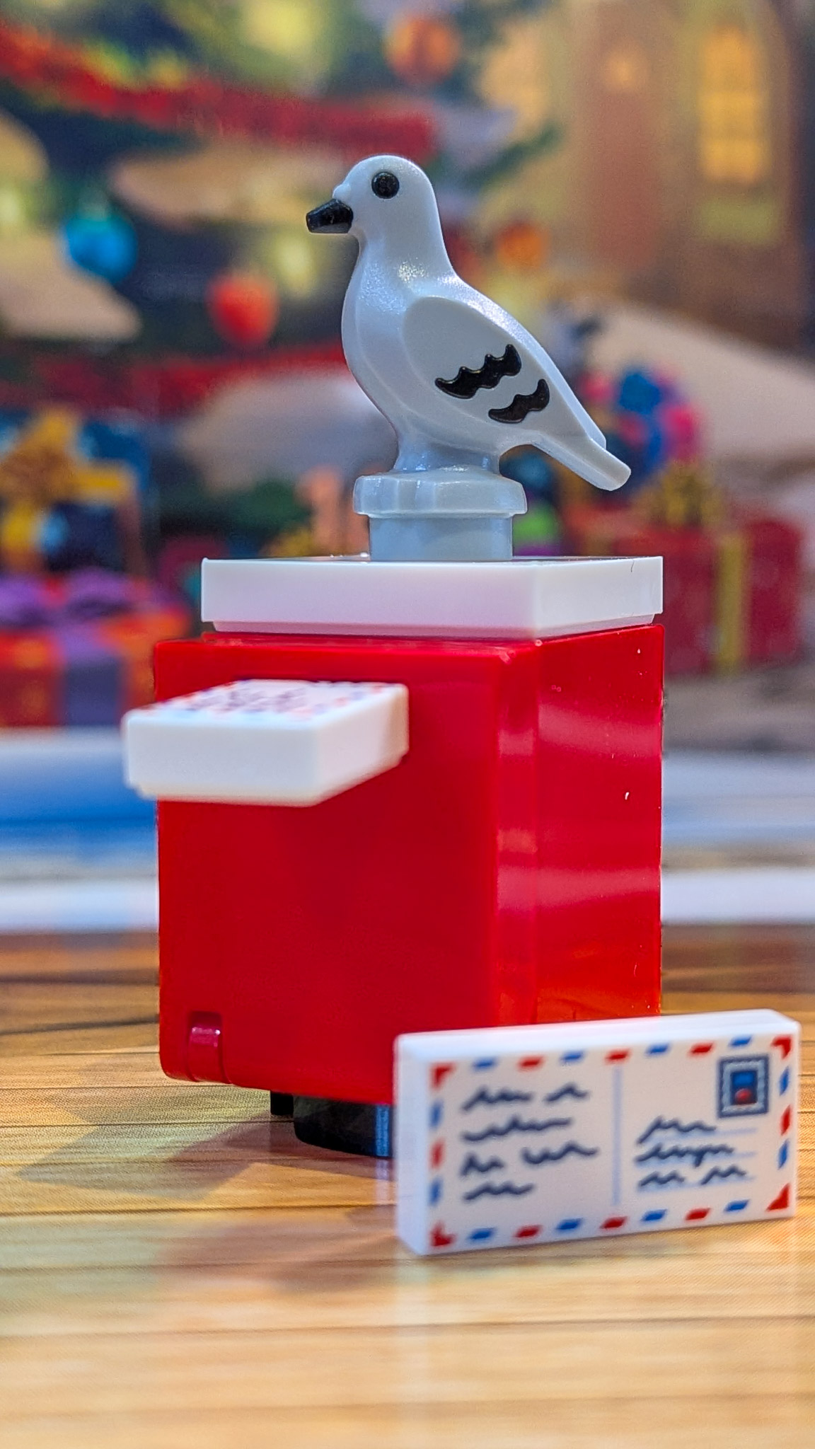 LEGO City Advent Calendar 2026 Day 7: finished Mailbox with Pigeon