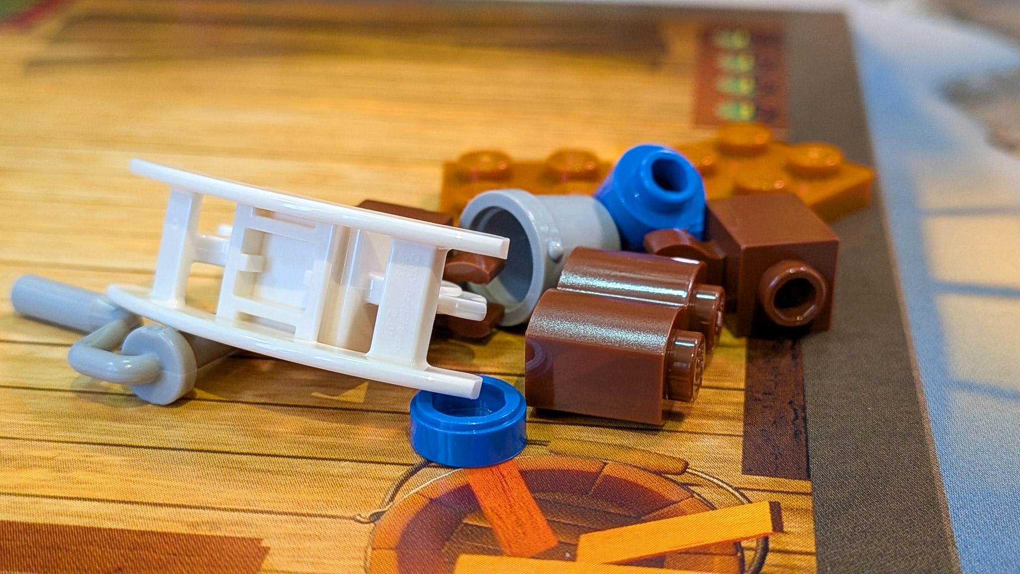 LEGO City Advent Calendar 2026 Day 12: loose pieces