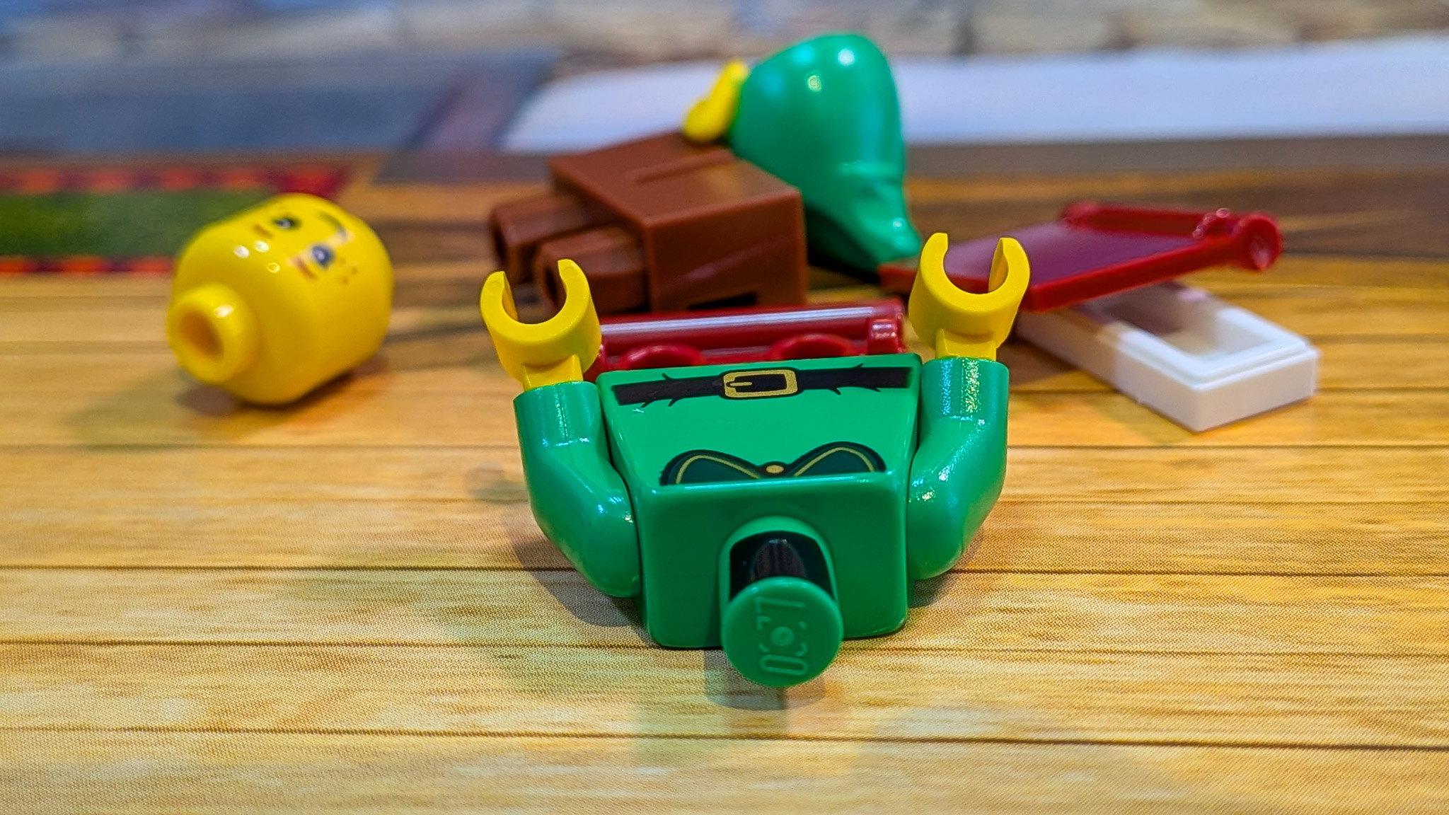 LEGO City Advent Calendar 2026 Day 17: loose pieces