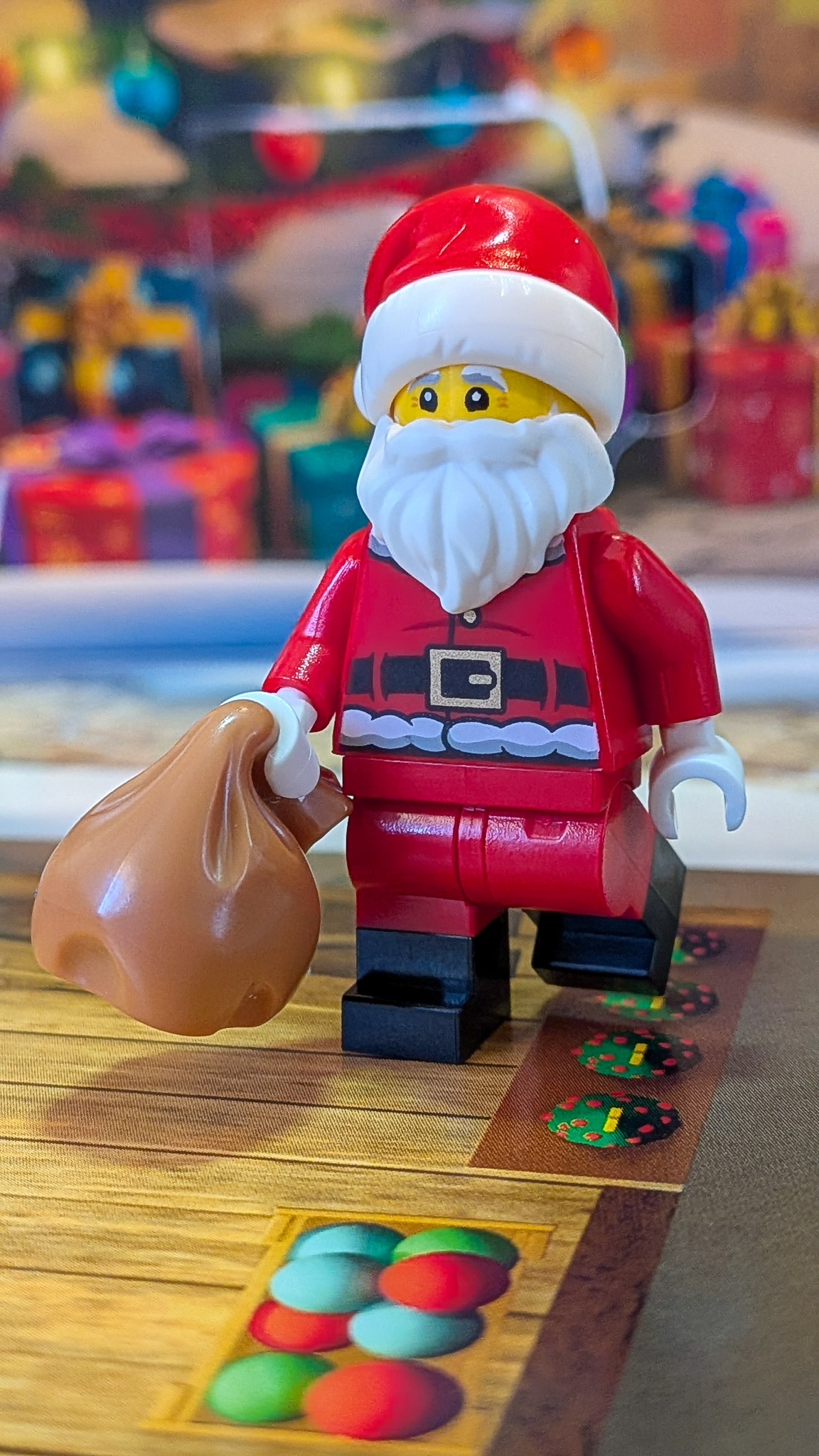LEGO City Advent Calendar 2026 Day 24: finished Santa with Gift Bag