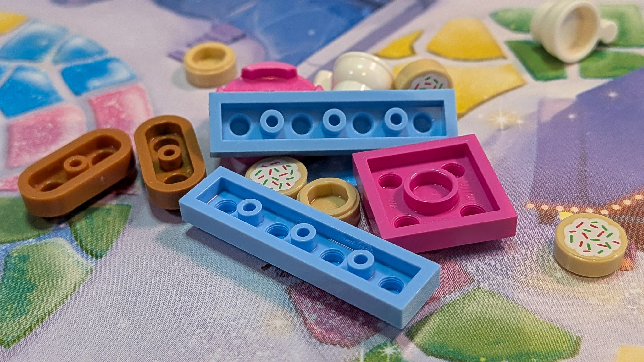 LEGO Disney Princess Advent Calendar 2026 Day 4: loose pieces
