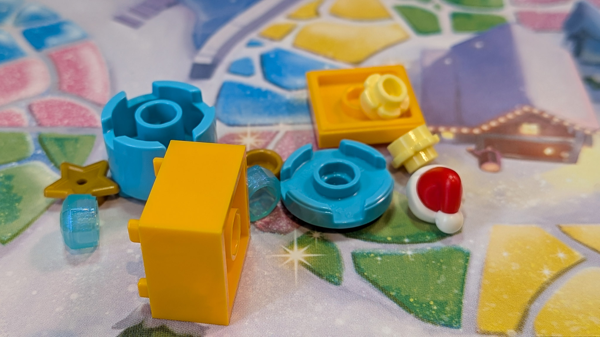 LEGO Disney Princess Advent Calendar 2026 Day 10: loose pieces