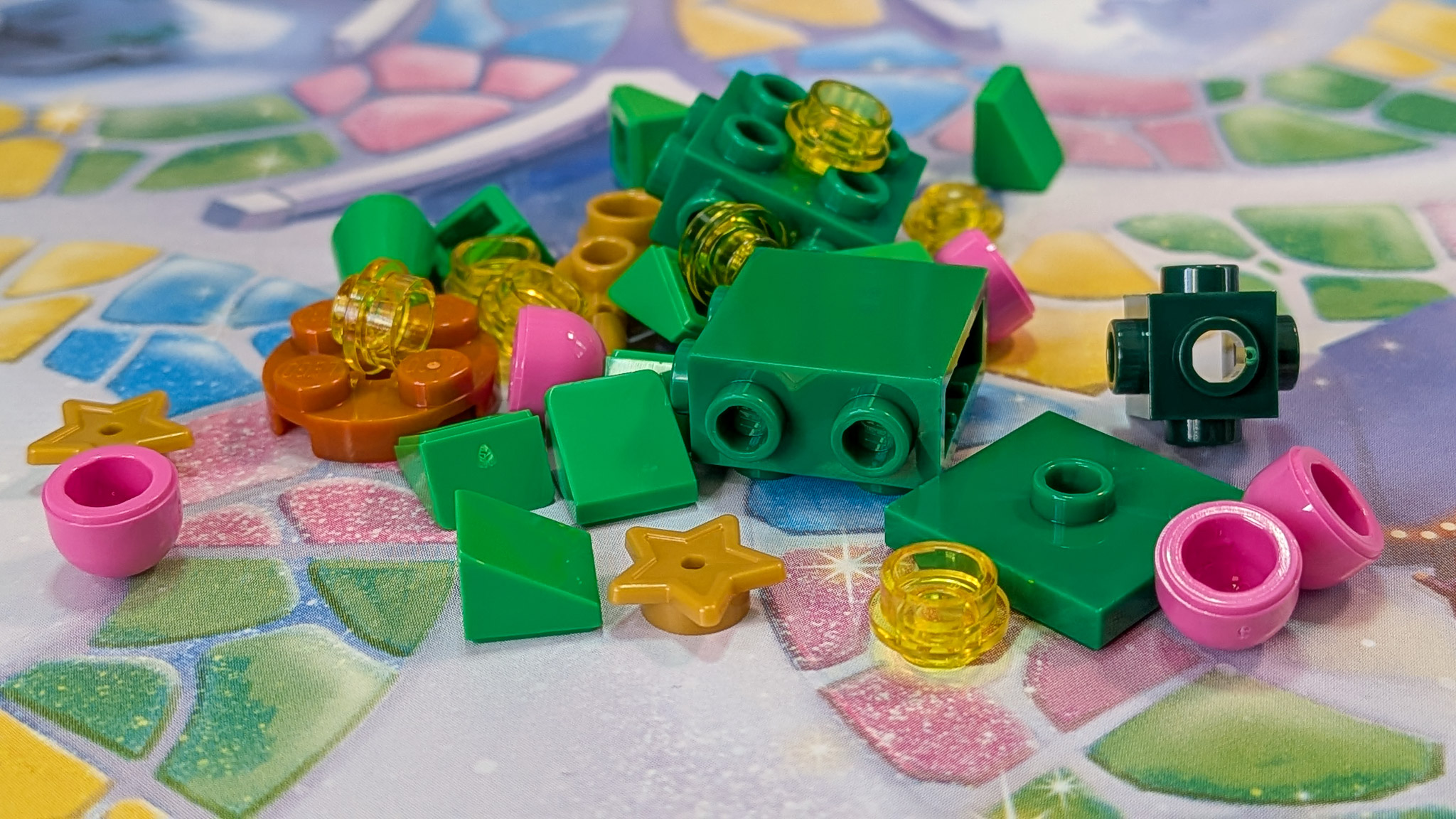 LEGO Disney Princess Advent Calendar 2026 Day 12: loose pieces