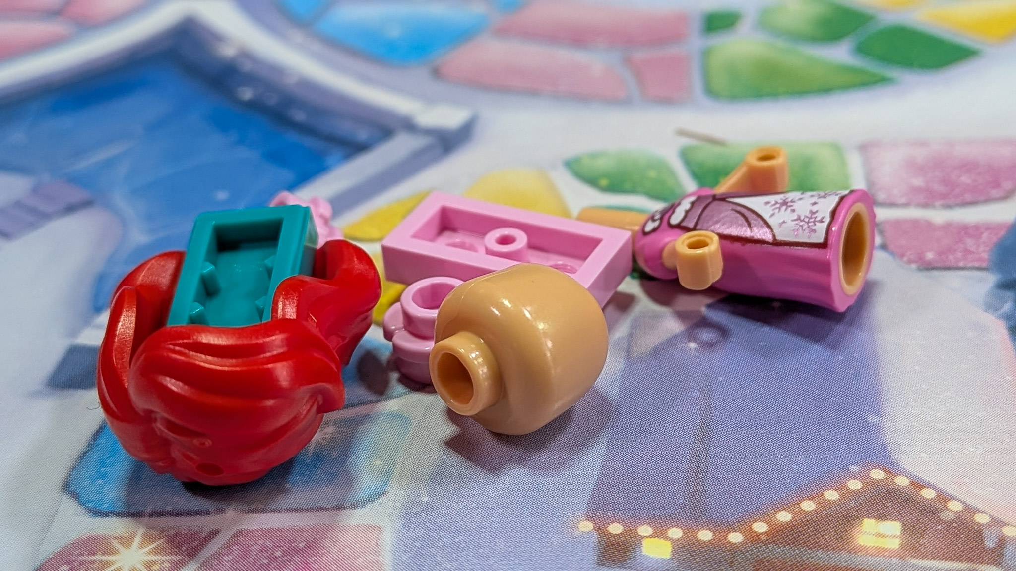 LEGO Disney Princess Advent Calendar 2026 Day 16: loose pieces