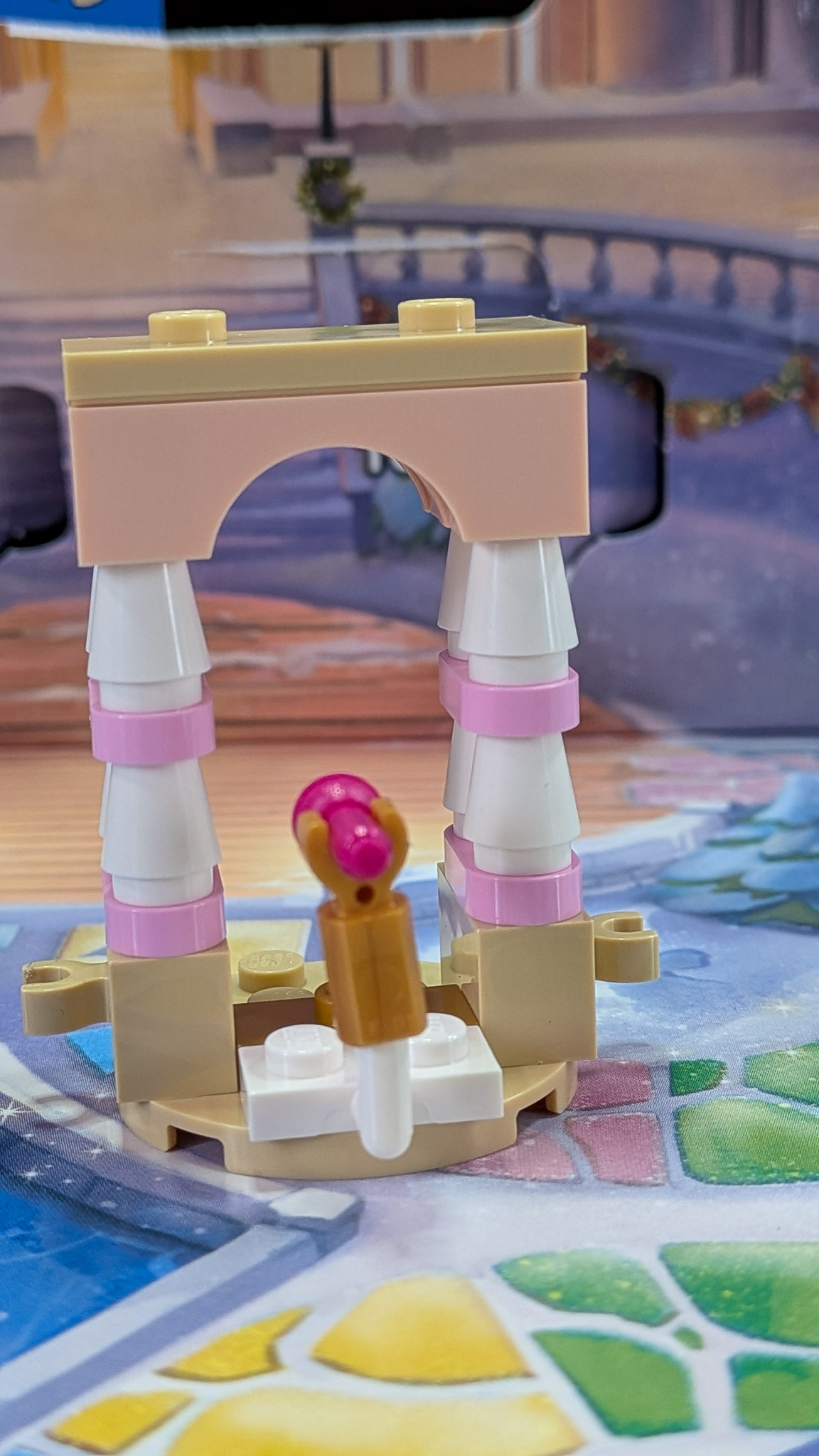 LEGO Disney Princess Advent Calendar 2026 Day 22: finished Stage with Microphone