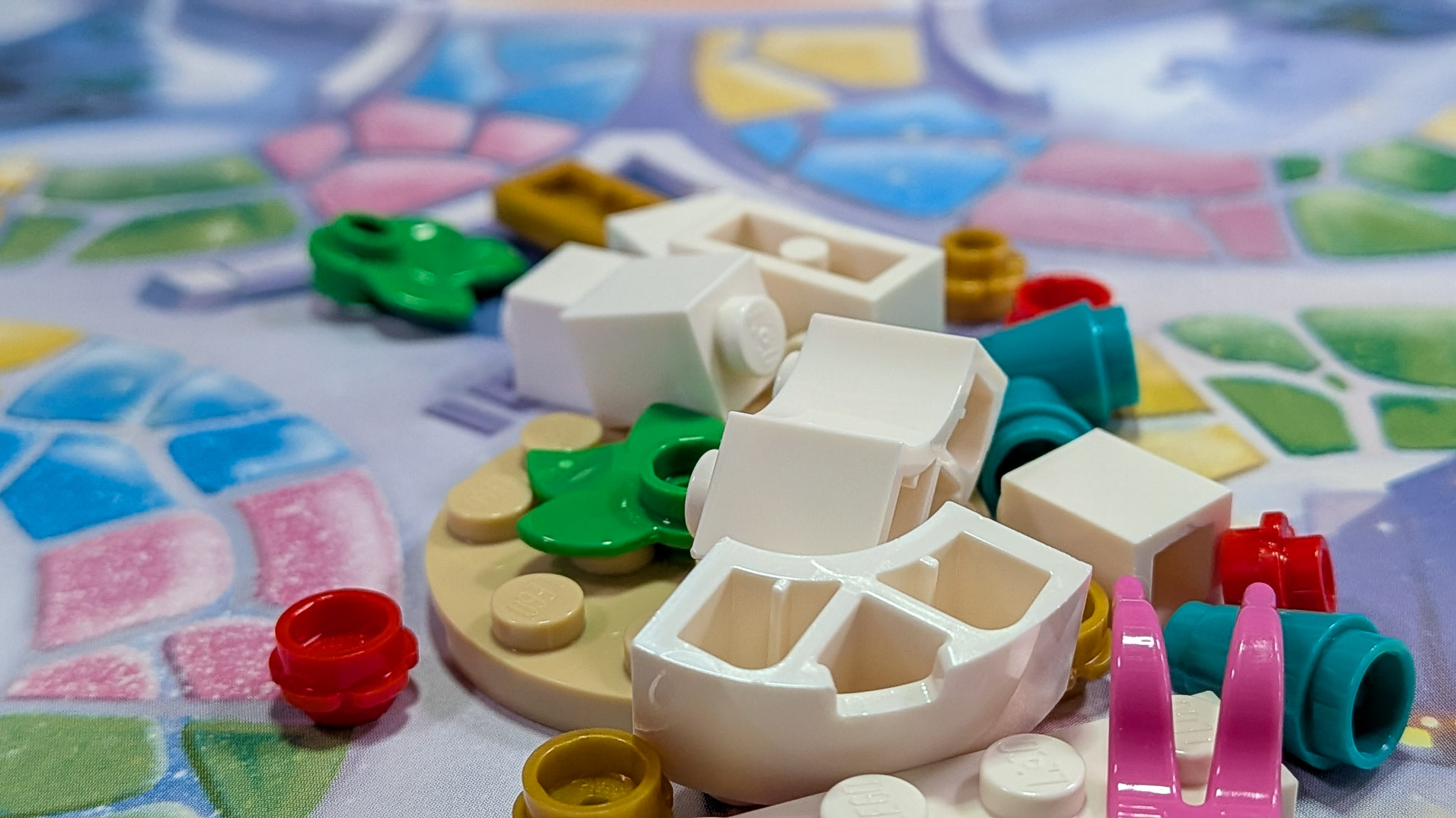 LEGO Disney Princess Advent Calendar 2026 Day 24: loose pieces