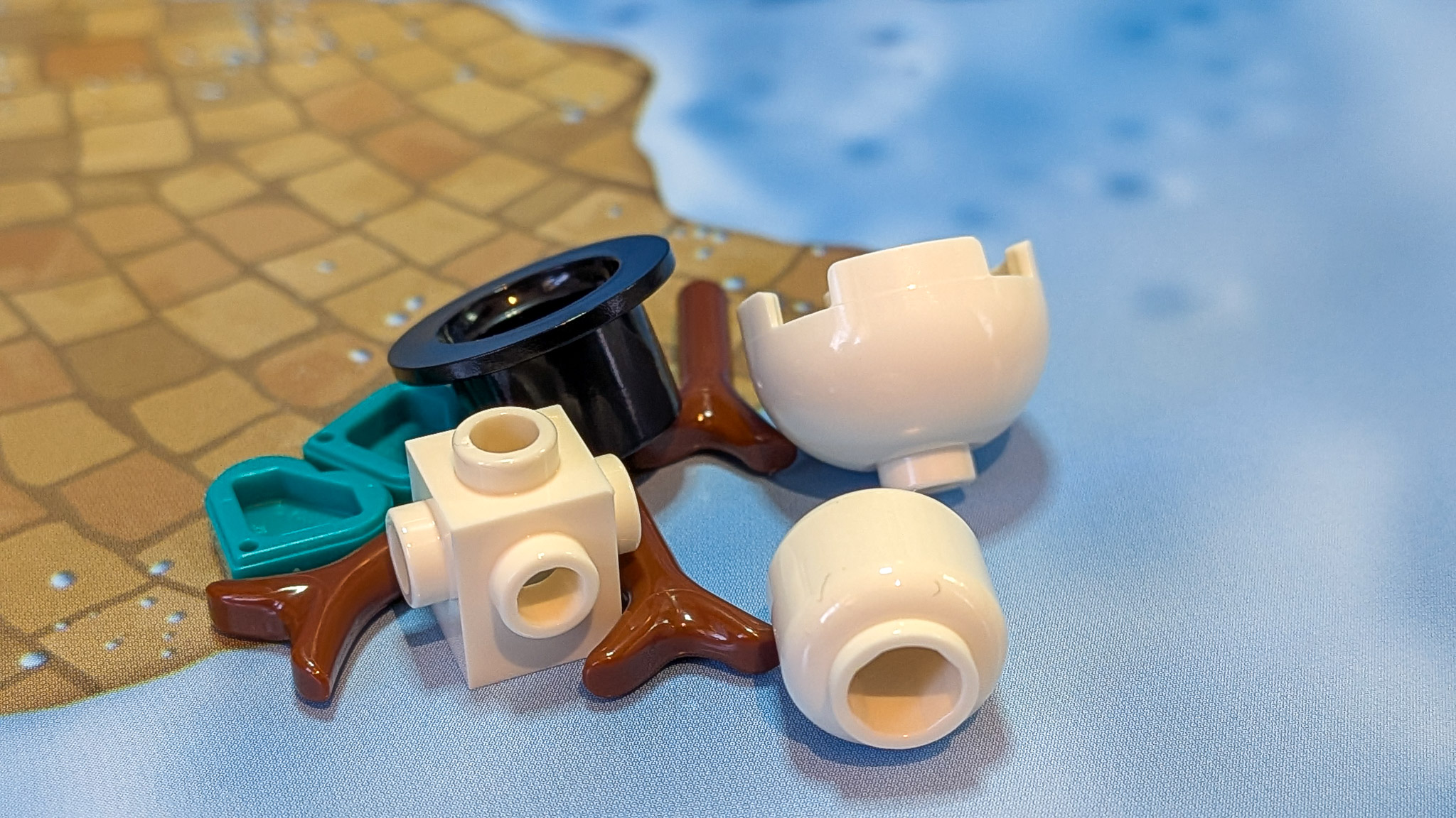 LEGO Friends Advent Calendar 2026 Day 7: loose pieces