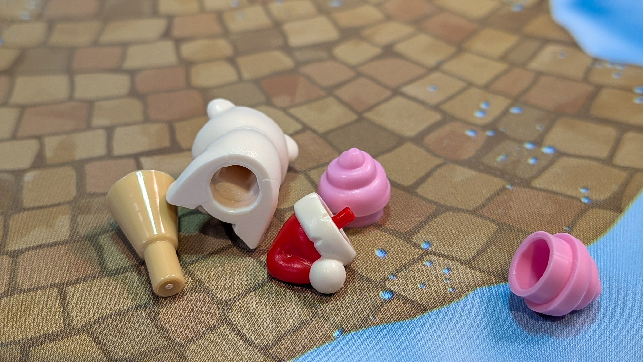 LEGO Friends Advent Calendar 2026 Day 11: loose pieces