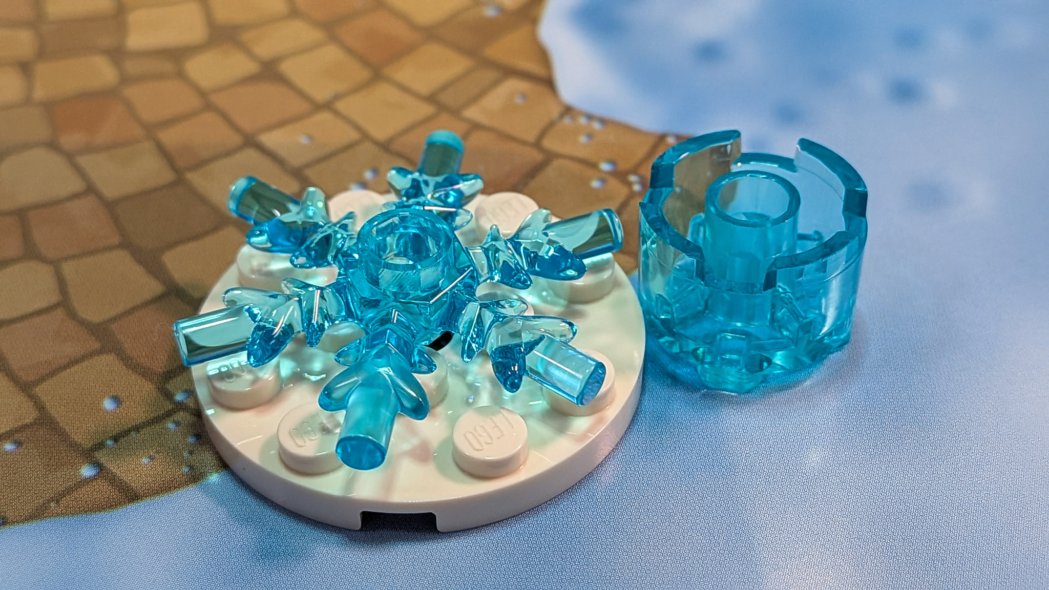 LEGO Friends Advent Calendar 2026 Day 18: loose pieces