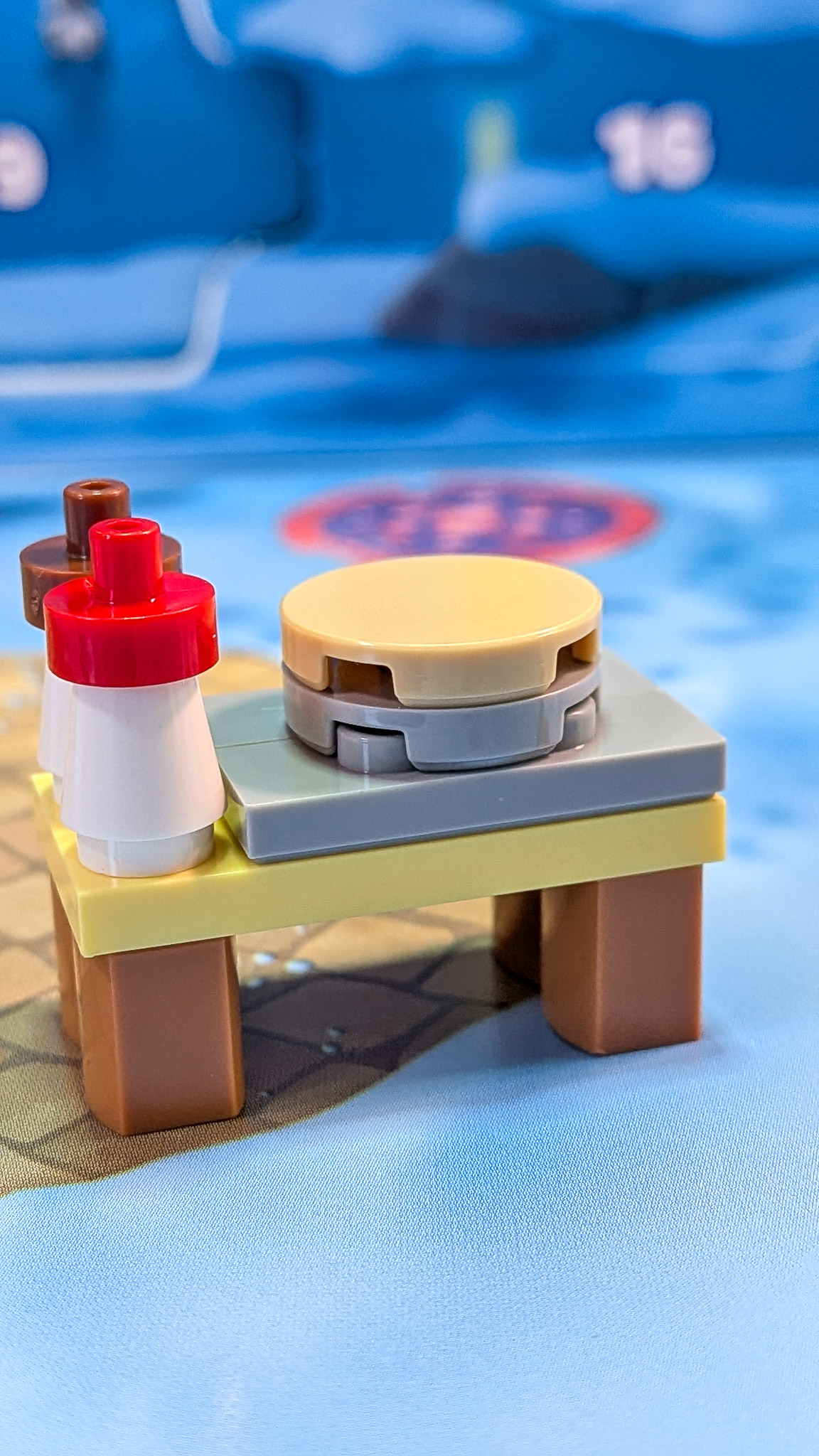 LEGO Friends Advent Calendar 2026 Day 20: finished Cake Decorating Stall