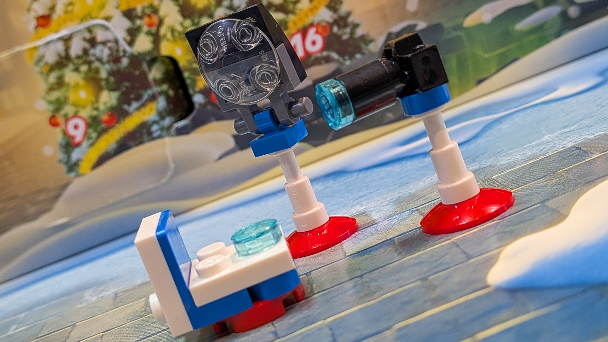 LEGO Marvel Advent Calendar 2026 Day 9: finished Photo Booth