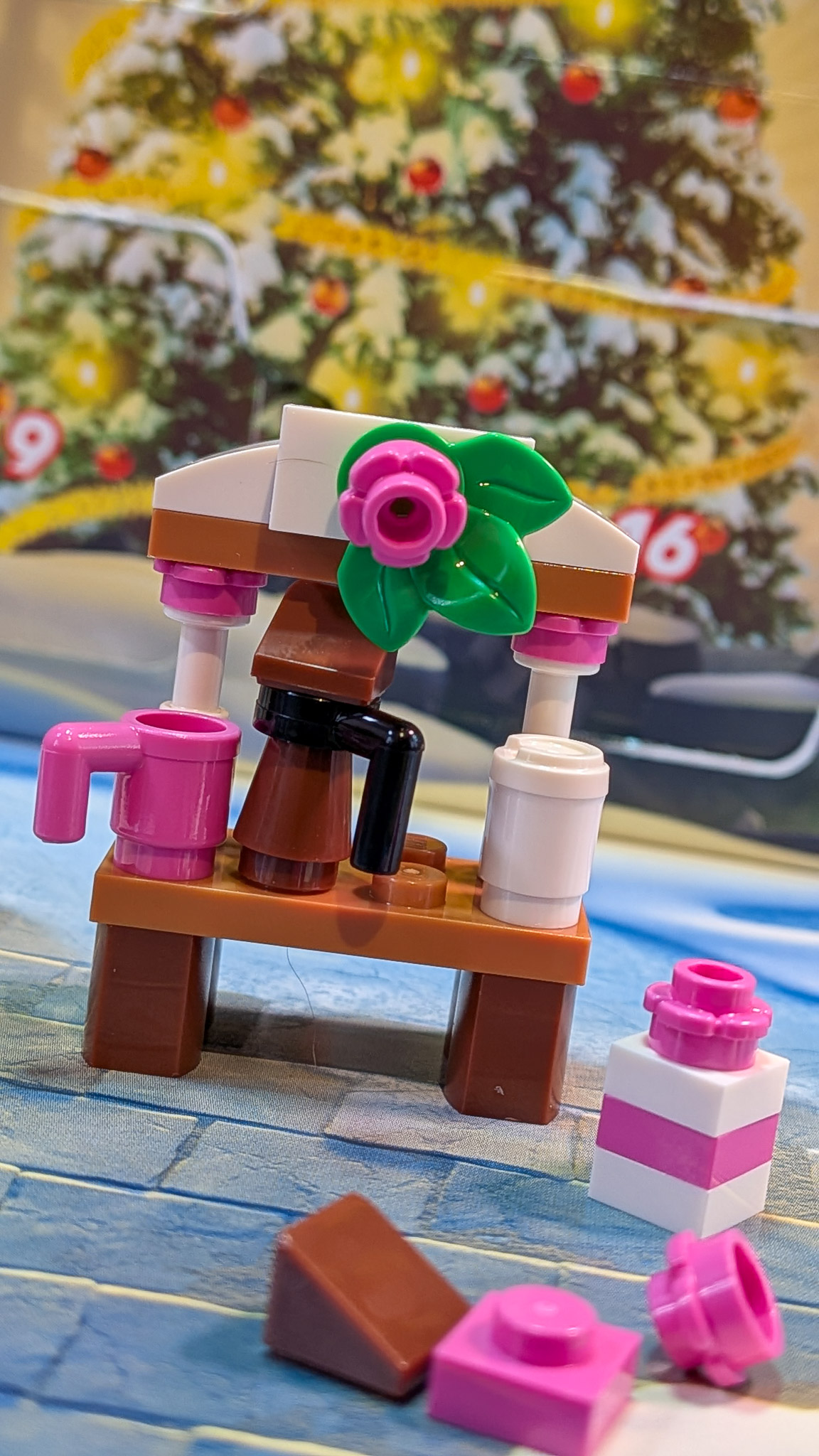 LEGO Marvel Advent Calendar 2026 Day 17: finished Drinks Stall