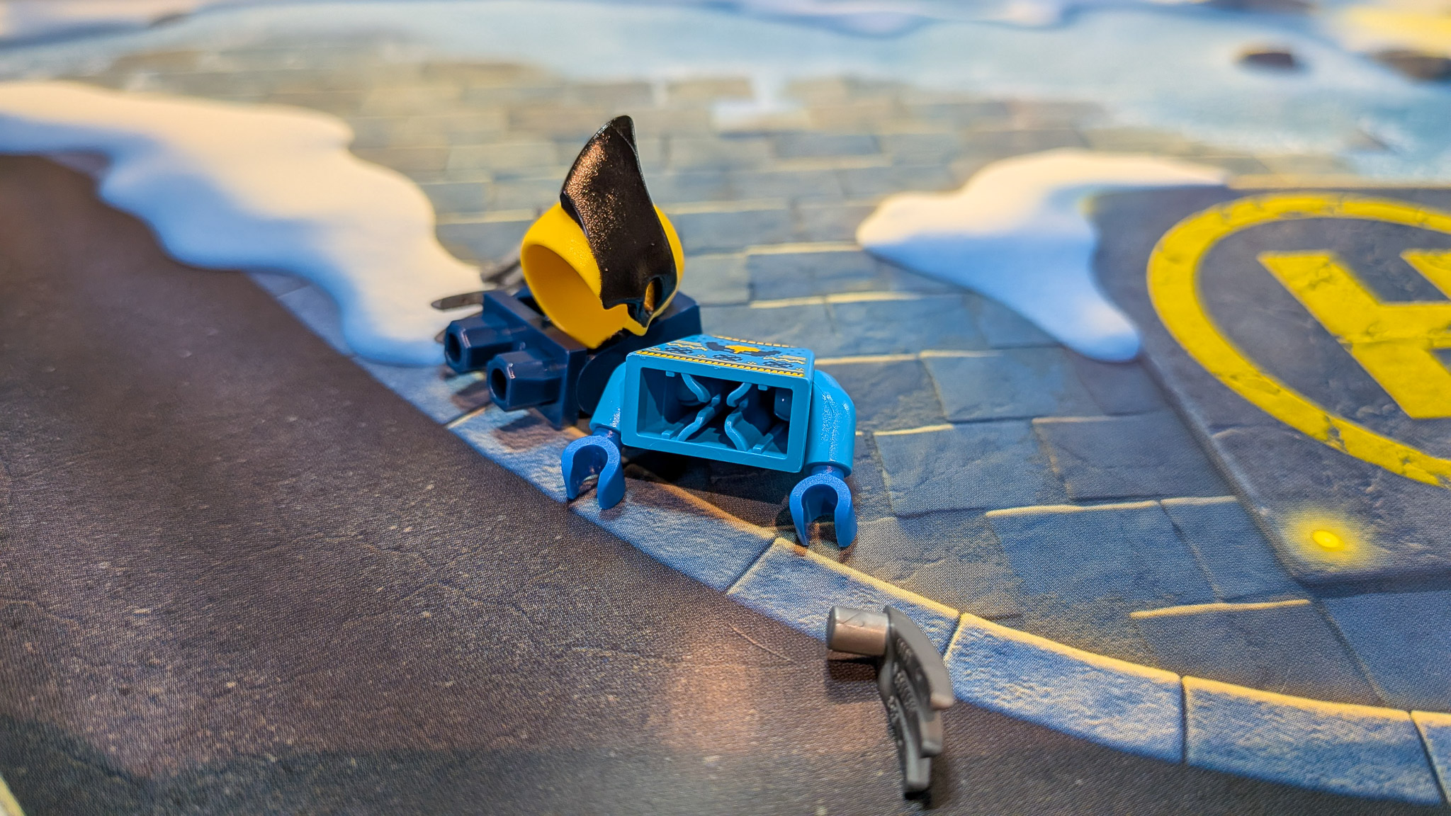 LEGO Marvel Advent Calendar 2026 Day 21: loose pieces