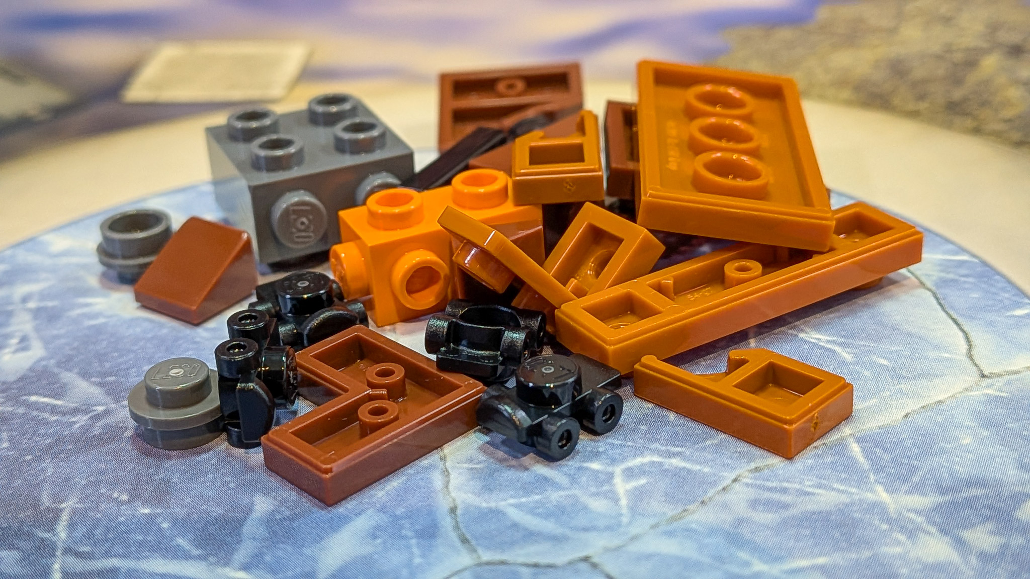 LEGO Star Wars Advent Calendar 2026 Day 13: loose pieces