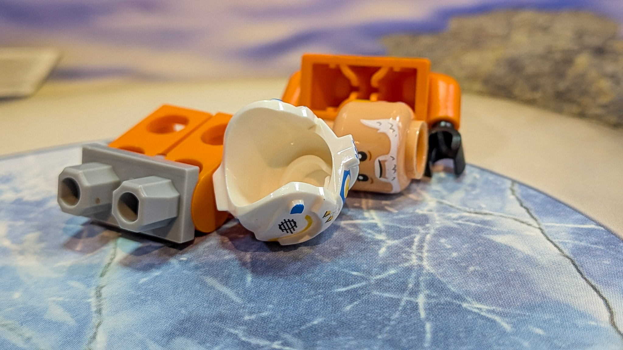 LEGO Star Wars Advent Calendar 2026 Day 18: loose pieces