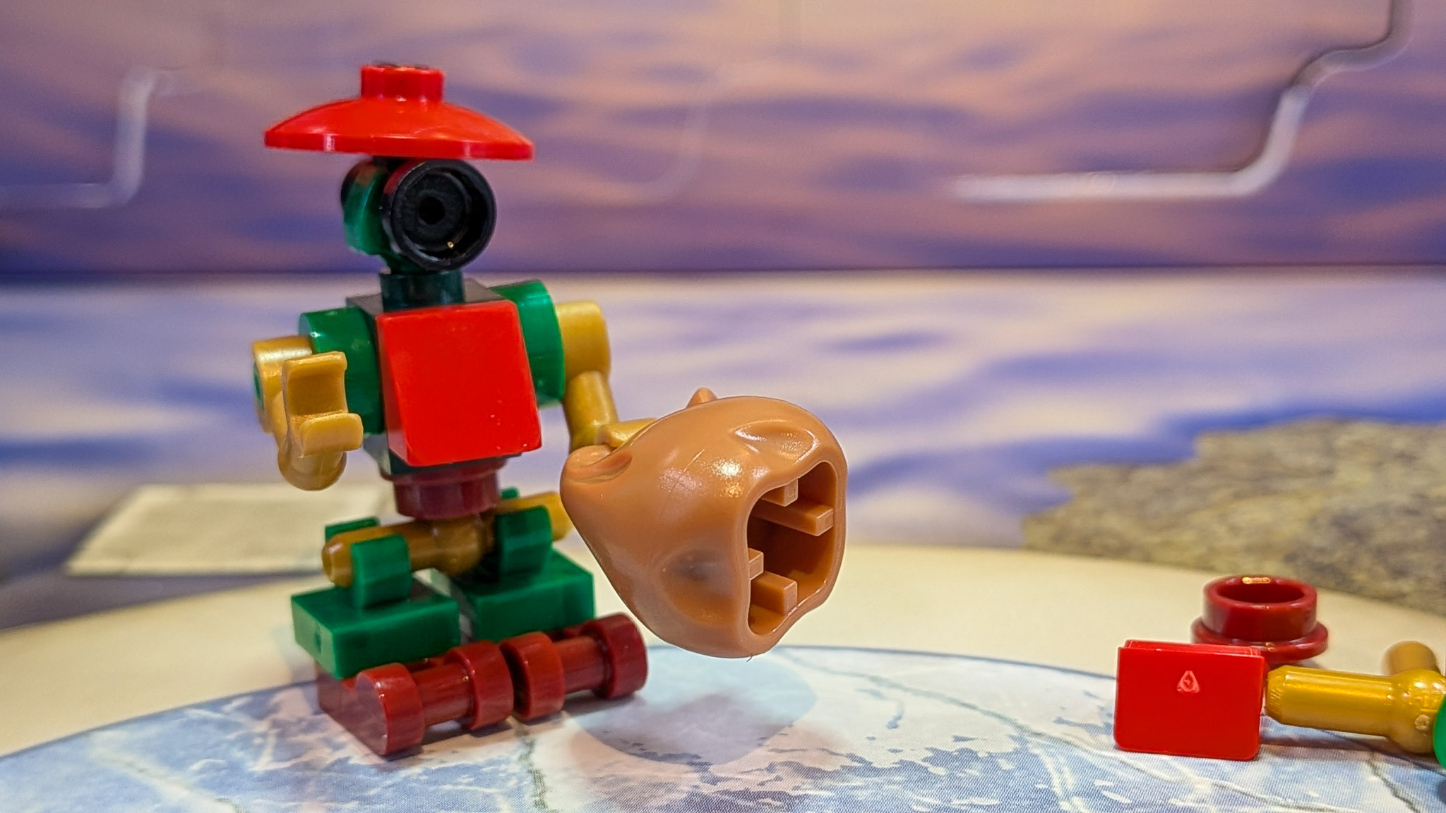 LEGO Star Wars Advent Calendar 2026 Day 24: finished Holiday Pit Droid