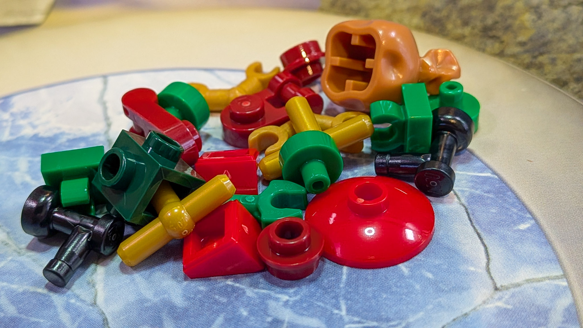 LEGO Star Wars Advent Calendar 2026 Day 24: loose pieces